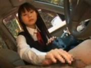 「河愛杏里、オジサンと遊ぶ少女」のキャプチャー画像