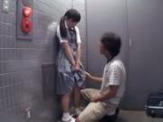 「犯罪だけど小●生の女の子にマンション壁イラマチオしてやるぅー！」のキャプチャー画像