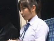 「普通の女子学生が路線バス内で変態男にレイプされた事件！なぬぅ～？」のキャプチャー画像