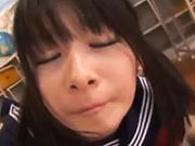 「先輩にめっちゃ激しいイラマチオをされるJK」のキャプチャー画像