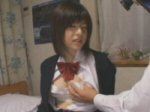 「平塚ゆい、ロリ女子高生の乳首はピンコ立ち」のキャプチャー画像