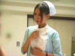 「美人の看護婦さんをうまく言いくるめてセックスに持ち込むオヤジ」のキャプチャー画像